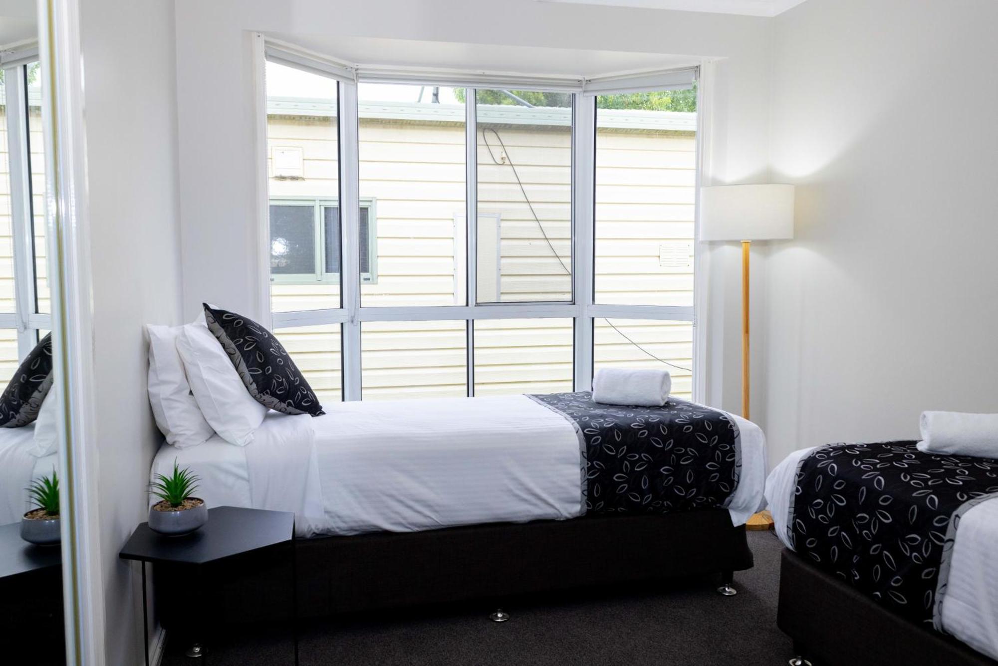 Airport Tourist Village Melbourne City Zimmer foto
